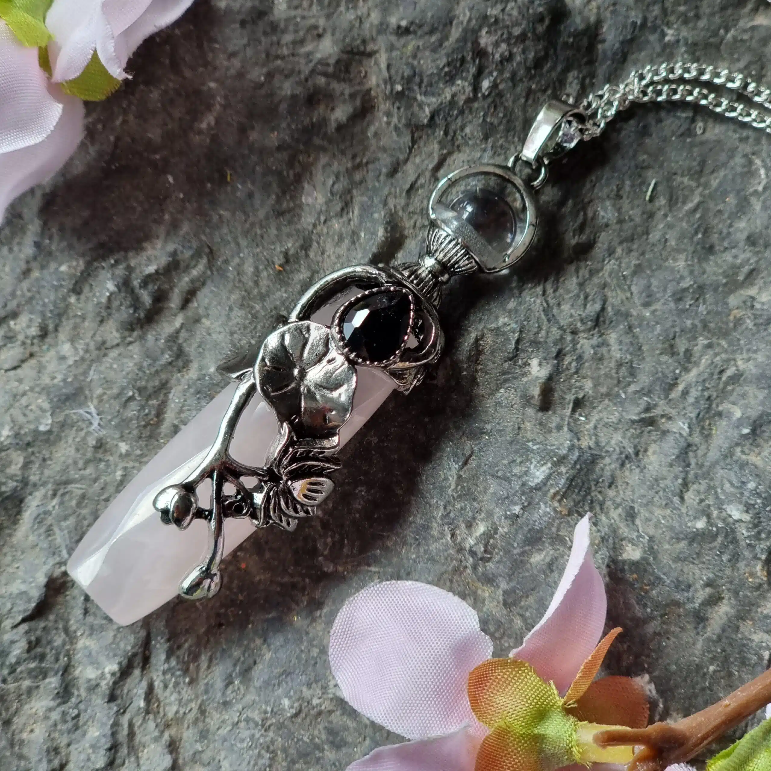 Rose Quartz Pendant with Metal Detailing Rose Quartz Pendant with Metal Detailing